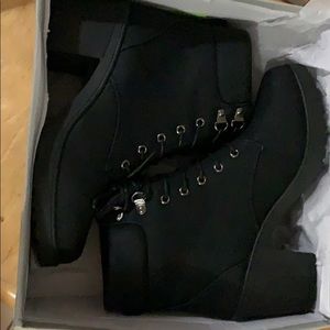 NWOT Black Lace Up Chunky Heel Hiker/Combat Boots